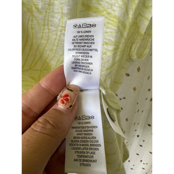 Tahari 100% Linen Hawaiian Inspired Tropical Leaves Graphic Back Botton Shirt M - Picture 7 of 7